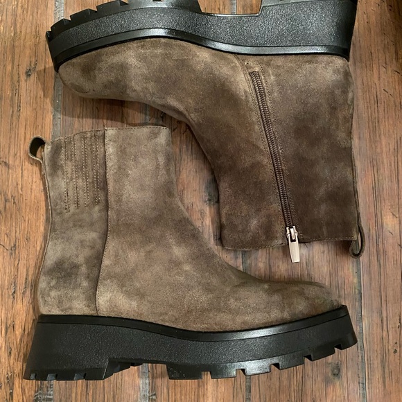 Vince Camuto Green Suede Leather Boots Size 7.5 Zipper Closure NWT - Picture 3 of 8